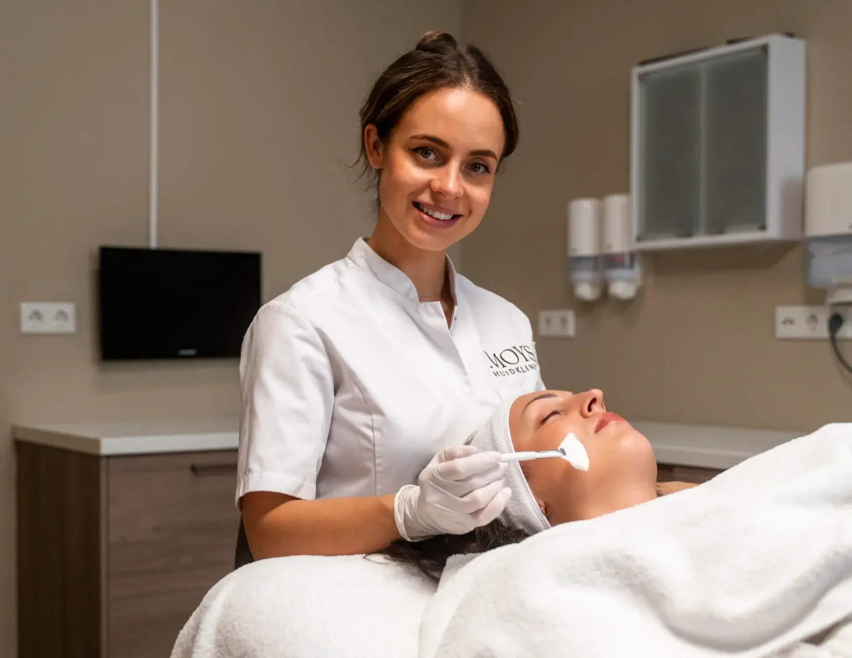Medische peeling in het gezicht bij Huidkliniek Moys in regio Nijmegen